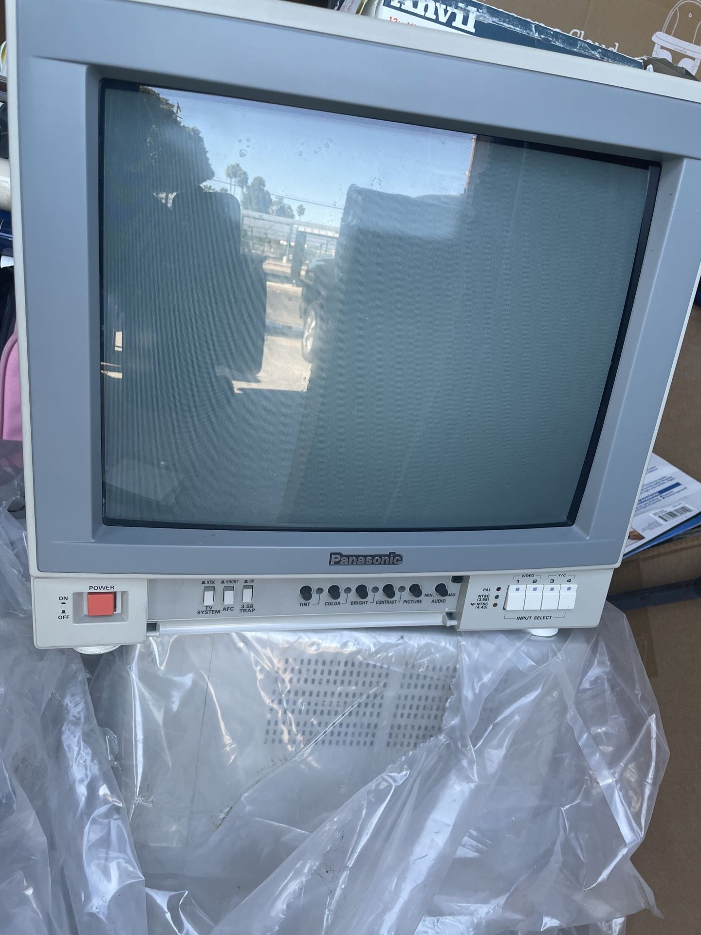 Panasonic Video Monitor WV-CM1450