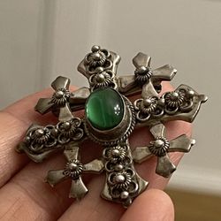 900 Fine Silver Jerusalem/Jordan Crusades Cross Pendant/Brooch w/green cabochon