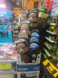 KNEE PADS AUTHORIZED TROXELL DEALER See Description For Pricing