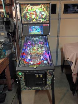 METALLICA REMASTERED PINBALL MACHINE BY STERN