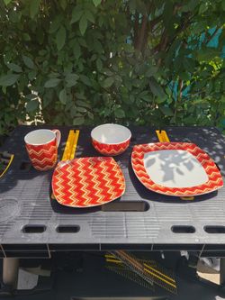 American Atelier At Home set 32 Pcs.