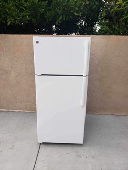 GE Refrigerator 16cu ft 28x29x64🚨👍3 MONTHS WARRANTY