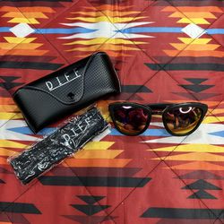 DIFF Eyewear MB-PK07P Polarized Rose Women’s Black Sunglasses Case Yellow Lens