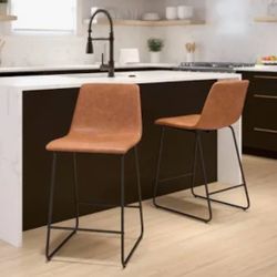 2 Bar Stool Chairs EUC