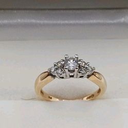 VTG 14k Solid Yellow Gold Round Cut Natural Diamond Cluster Engagement Ring Sz 7