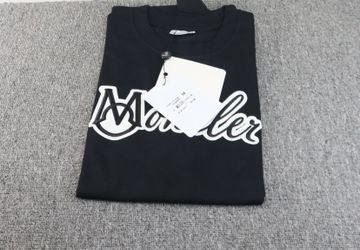 Moncler T-shirt