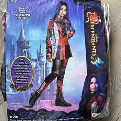 Evie Disney Descendants Costume and Wig