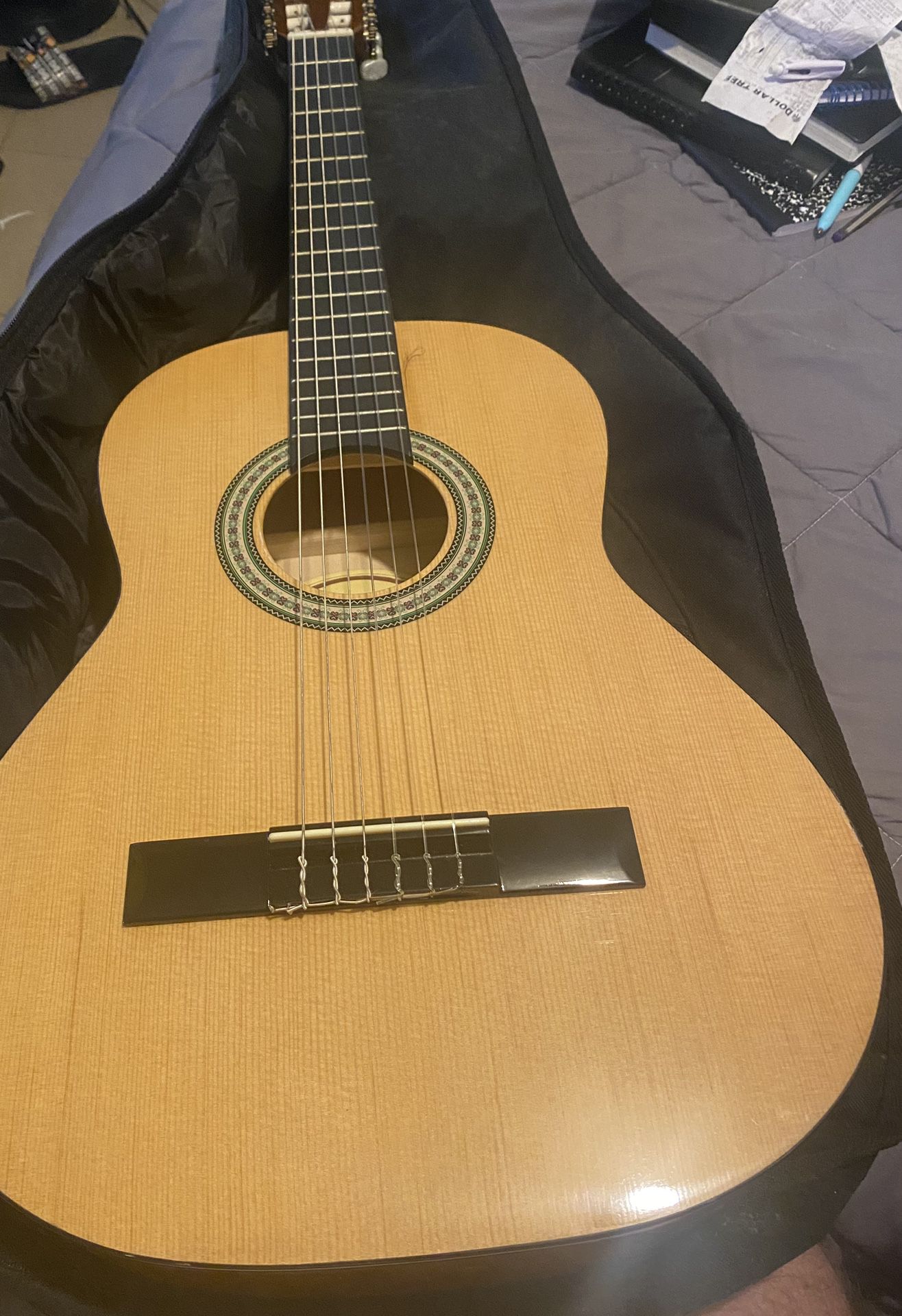 Tyler Mountain 3/4 Acoustic Guitar With Padded Case And Mel Bay Learn Guitar Book (Zoo  Miami Area)