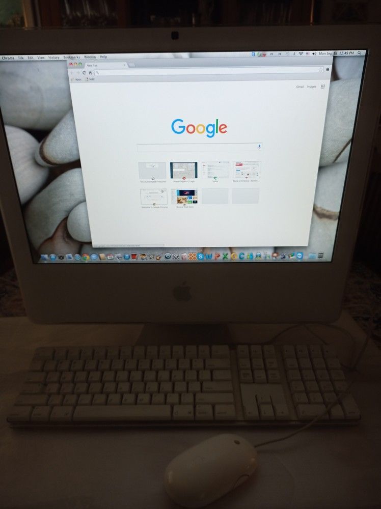 Apple iMac 20" All-in-One MA200LL/A w Keyboard and Mouse Like New
