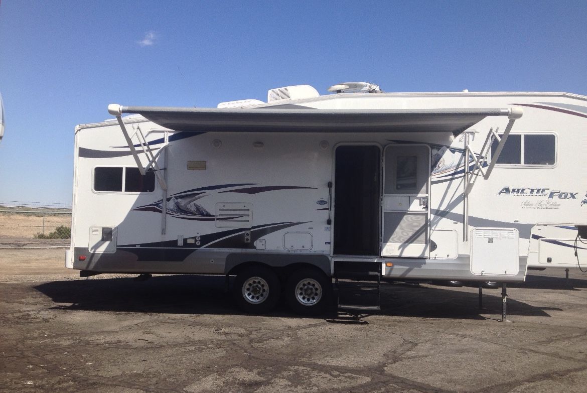 2011 Arctic Fox M-29-5E