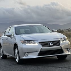 2013 Lexus ES300h 46k MILES ONLY 