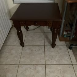 Solid Wood Beautiful End/side Table 28” X 28” X 24” With Drawer