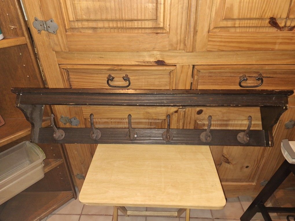 Dark brown shelf with 6 hooks