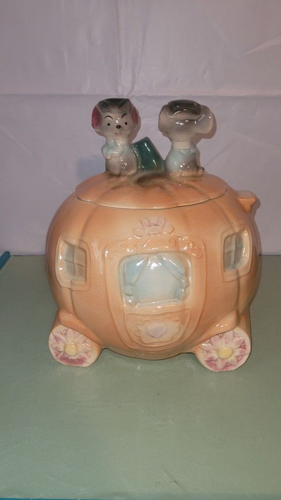 Vntage Cinderella And Mice Pumpkin Carriage Cookie Jar