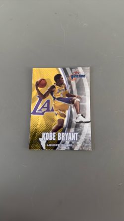 Fleer Game Time Kobe Bryant Embossed #3 2000-01 Los Angeles Lakers NBA