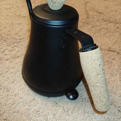 Bodum ..Long Nose style model 11883 Kettle only.. without charging Base