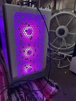 High end gaming pc with full setup and headset included