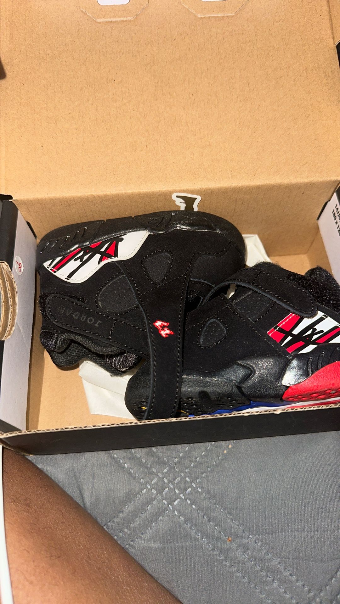Jordan 8 Retro