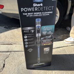 Shark Powerdetect Vacuum . 