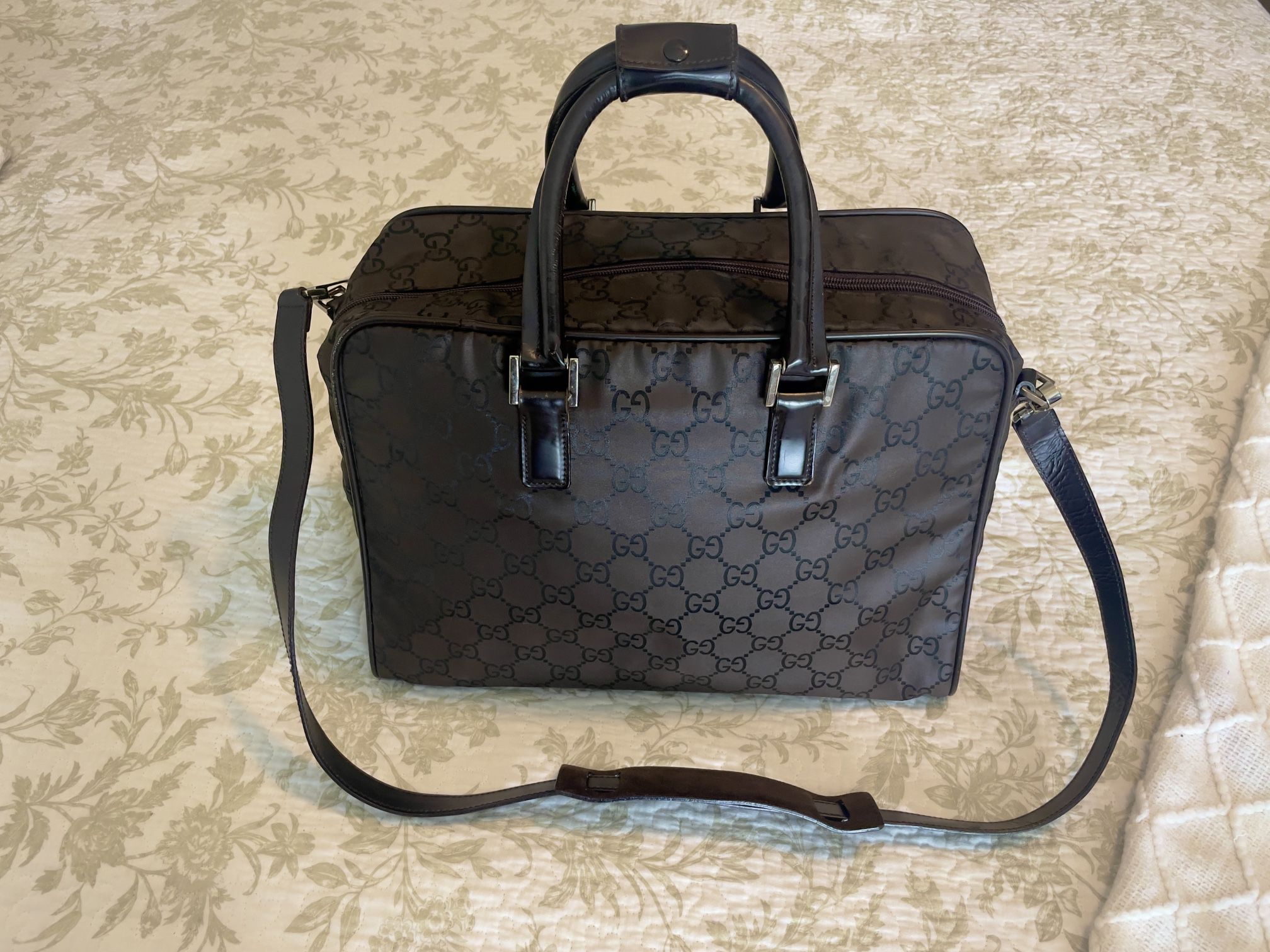 Authentic Gucci Travel Bag 