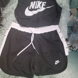 Womans Nike Set Size Large