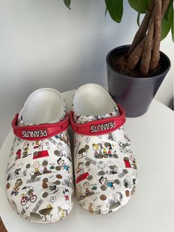 Men Size 9 Crocs X Peanuts Clog Mens Limited Edition Charlie Brown Snoopy White