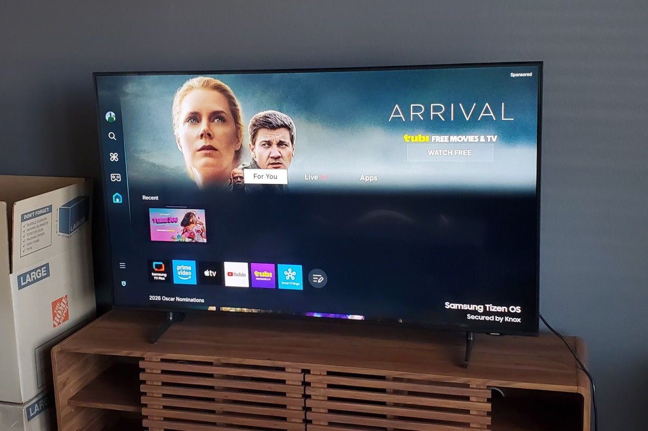 Samsung 55 Inch Class 4K Crystal UHD DU8000 Series HDR Smart TV w/Object Tracking Sound Lite Motion Xcelerator Ultra Slim Design Gaming Hub Alexa