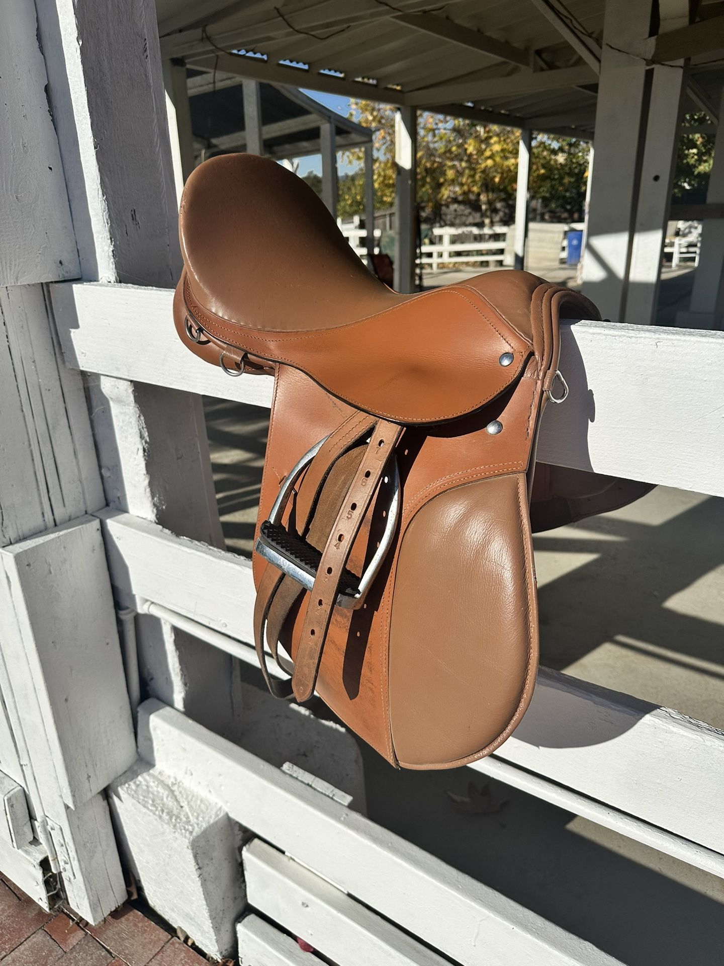 English Saddle
