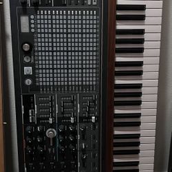 Arturia MatrixBrute