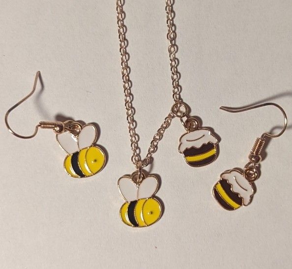 Bee And Honey Pot Nature Cute Handmade Homemade Jewelry 