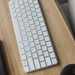 Apple Magic Keyboard With TouchID