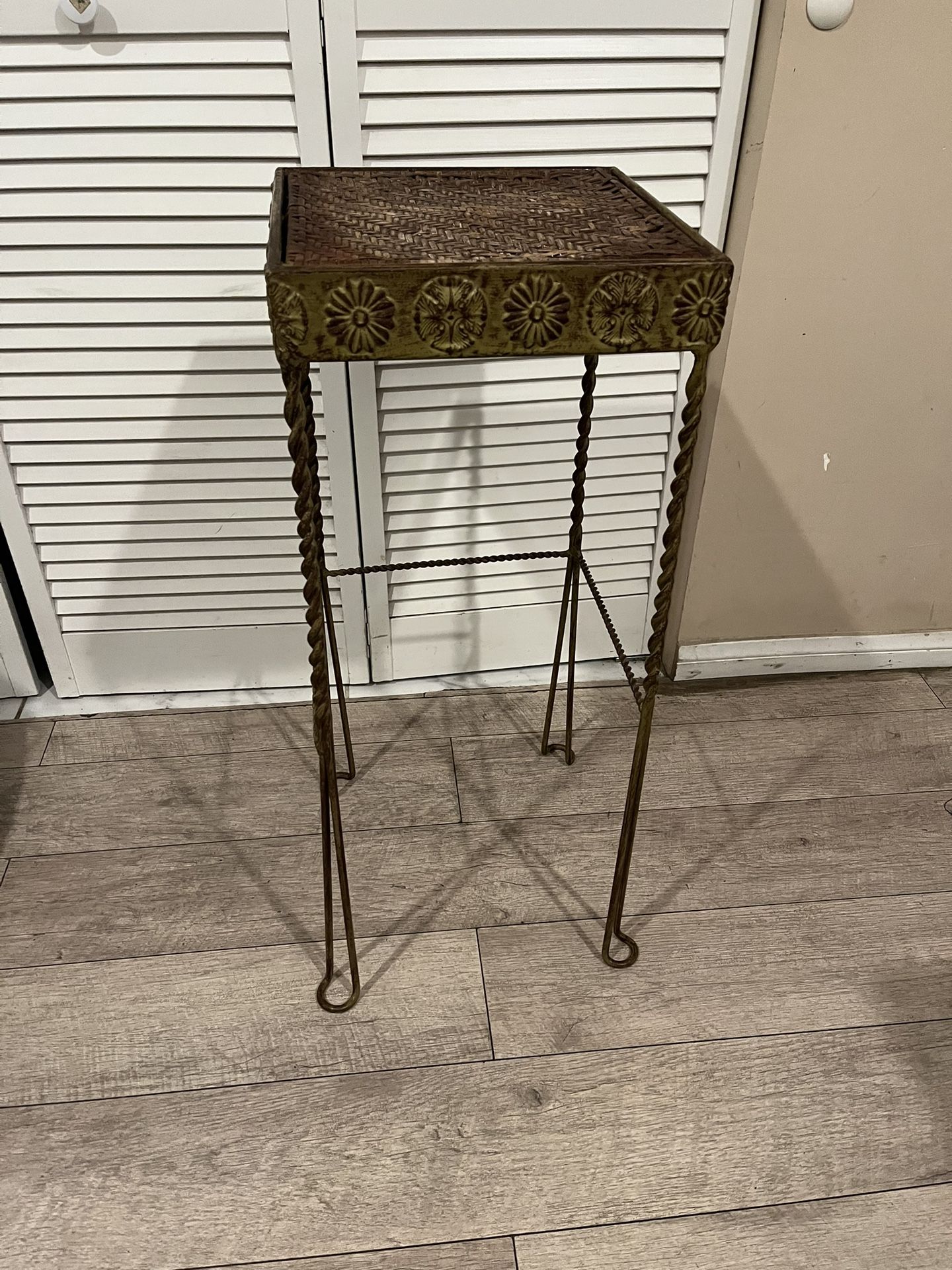 Plant Stand