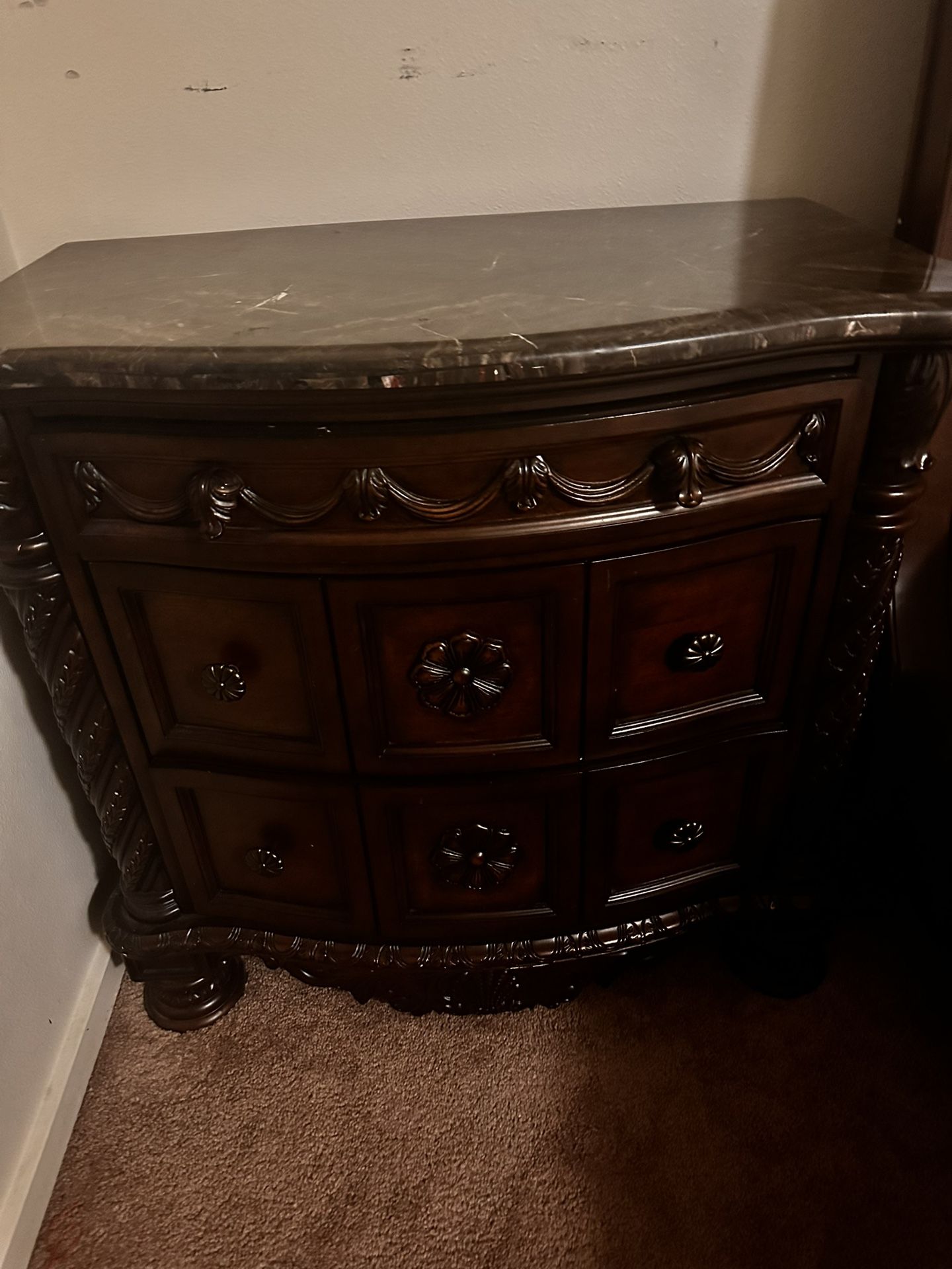 A Queen Size Bedroom Set