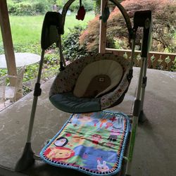 Beautiful Graco  Chair For Kids