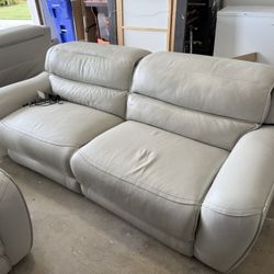 Reclining Chairs And Couches