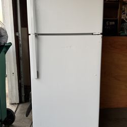 GE® 17.5 Cu. Ft. White Refrigerator