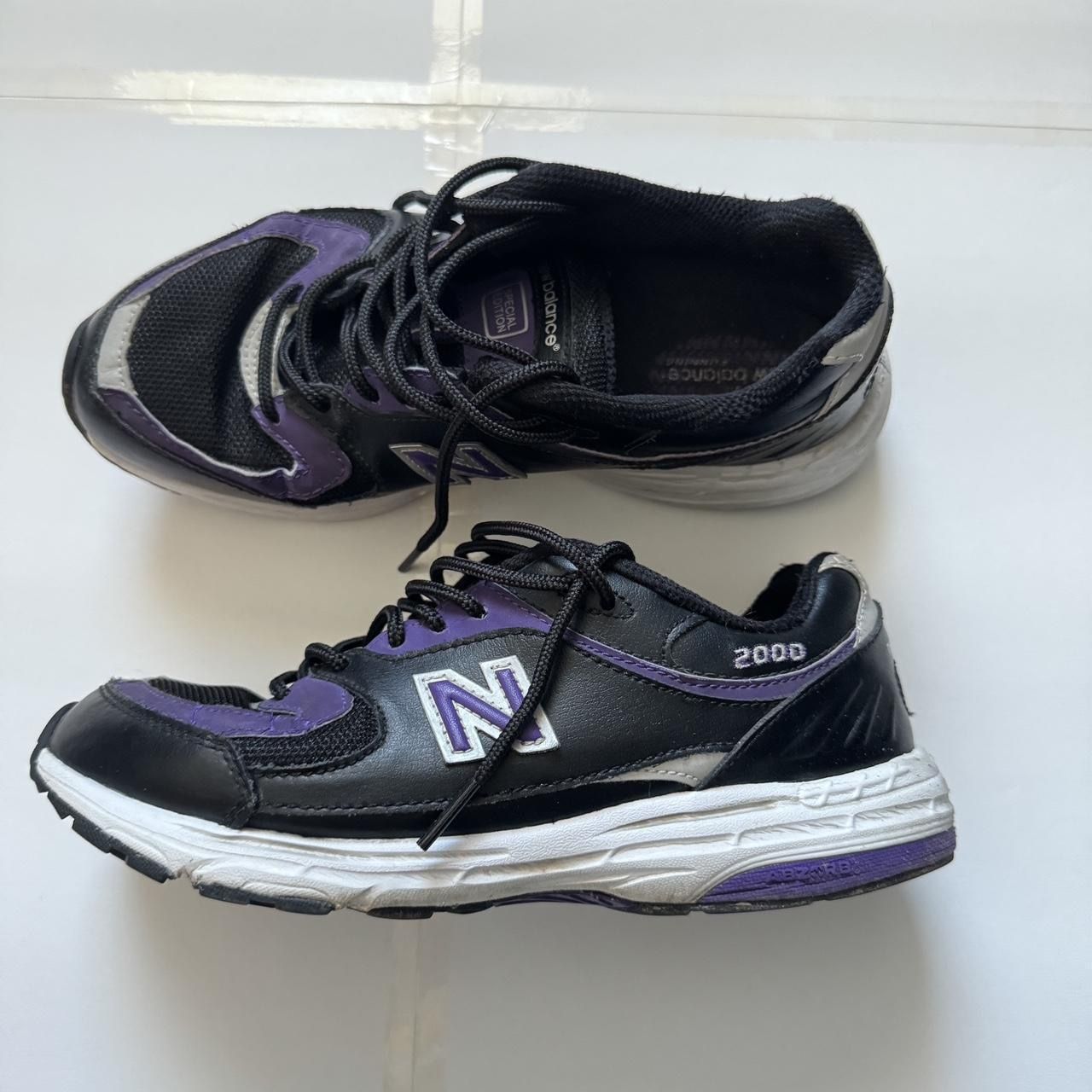 Mens New Balance Violet 2000 Shoes Black/ Purple Size 7