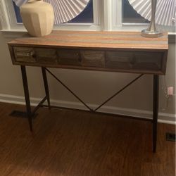 Accent Table 