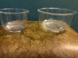 Set of 2 Clear Glass Mixing Bowls