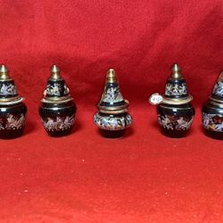 Vintage Set of 5 3.5 Inch 5 Oil/Cream 24k Gold Ceramic Vase Collectibles (read description) 