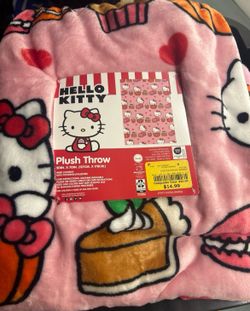 Hello Kitty Macaroon Throw 