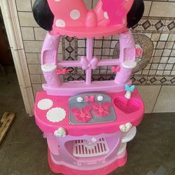 Minnie Mouse Kitchen
