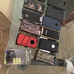 Tengo 4 fundas de iPhone 8plus Otterbox y de uso rudo vendo todas si les interesa  mándeme  inbox  Tengo 6 fundas de iPhone 6s Otterbox y de uso rudo 