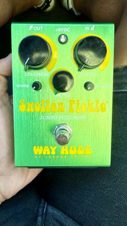 ELECTRONIESI Way Huge Electronics Swollen Pickle Jumbo Fuzz Effects