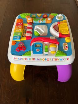 Fisher-Price Laugh & Learn Around the Town Learning Table