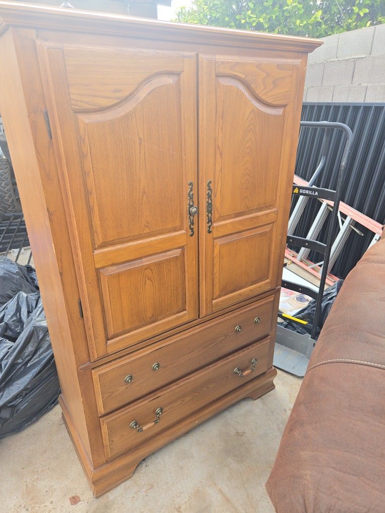 Armoire