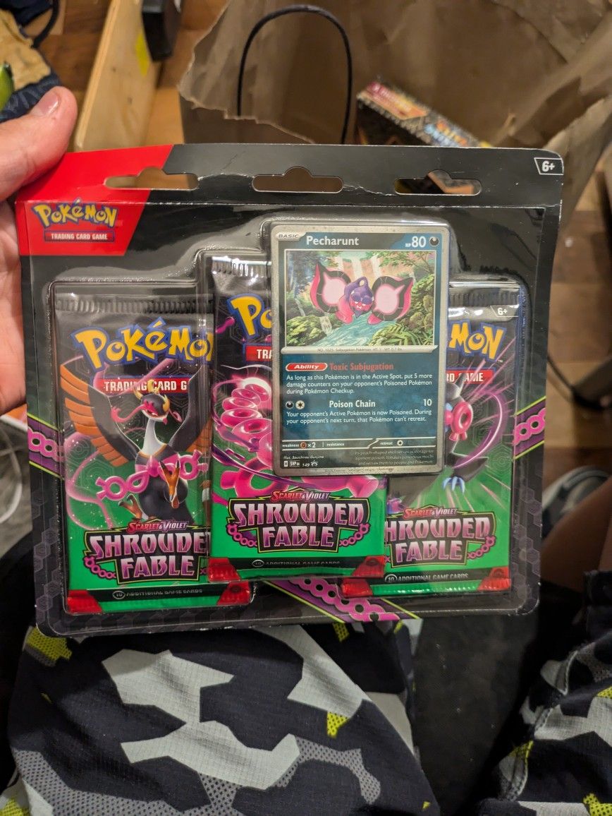 Pokemon Shrouded Fable Trading Card Pack