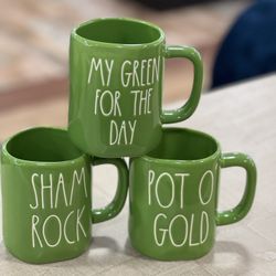 rae dunn 3 mugs