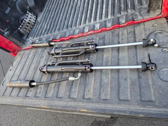 BYPASS SHOCKS 2.5 12" NEED REBUILD