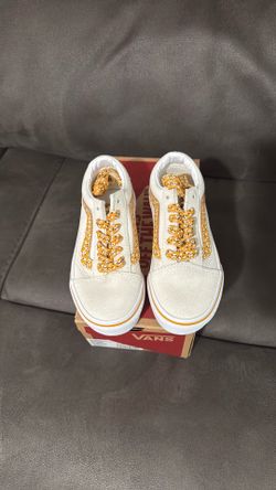 Girl Vans shoes- NEW